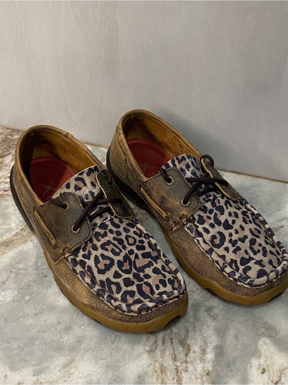 Twisted X WDM0057 Leopard Print Driving Mocs Loafers Sz 7.5M Like New